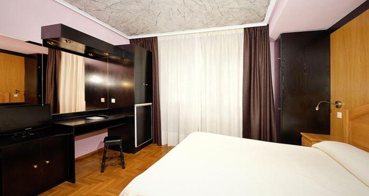 Hotel El Molinon Cangas De Narcea Exteriör bild