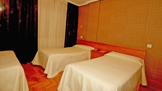 Hotel El Molinon Cangas De Narcea Exteriör bild